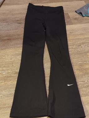 Nike Youth Large Flare Leggings Black Girls
